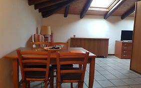 Caronda Apartments